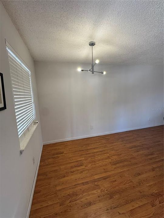 For Rent: $1,150 (1 beds, 1 baths, 678 Square Feet)