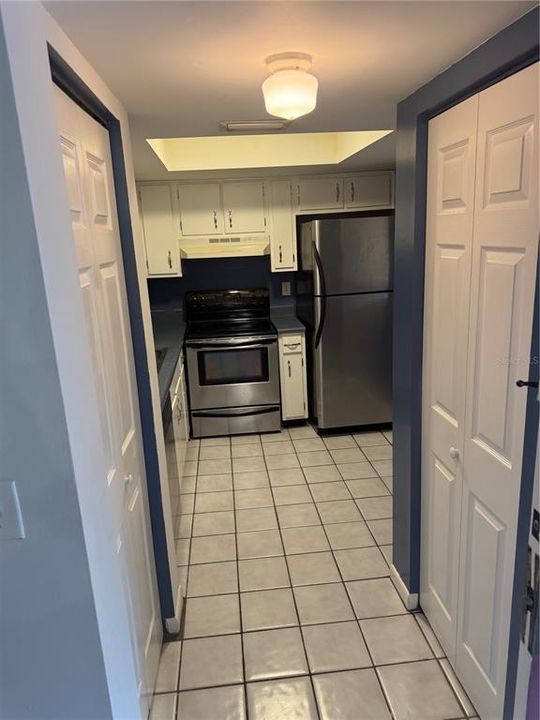 For Rent: $1,150 (1 beds, 1 baths, 678 Square Feet)