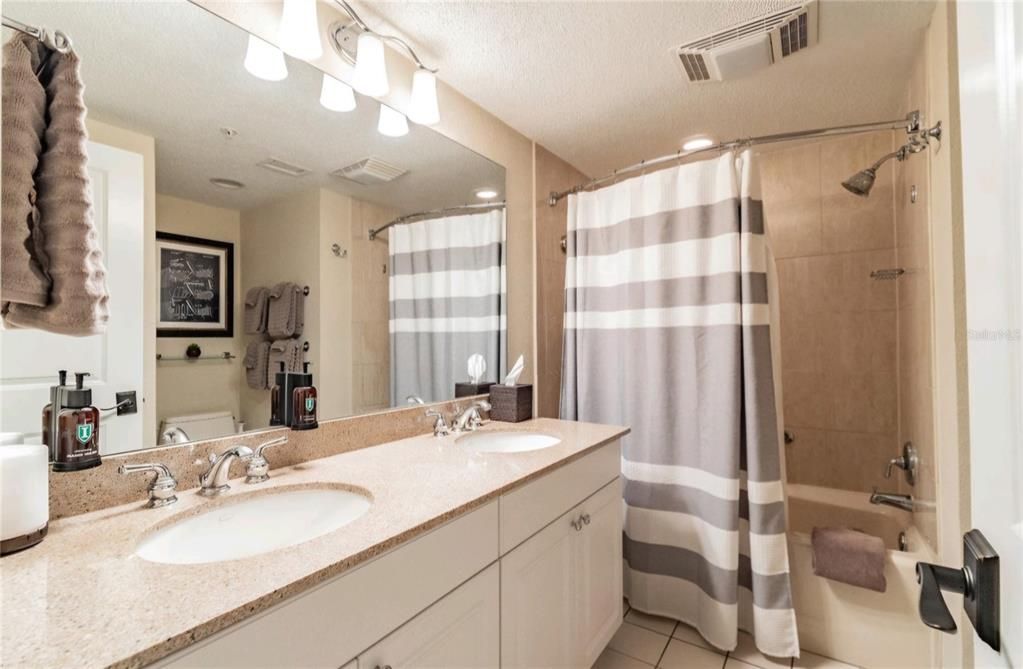 В аренду: $3,500 (2 спален, 2 ванн, 2000 Квадратных фут)