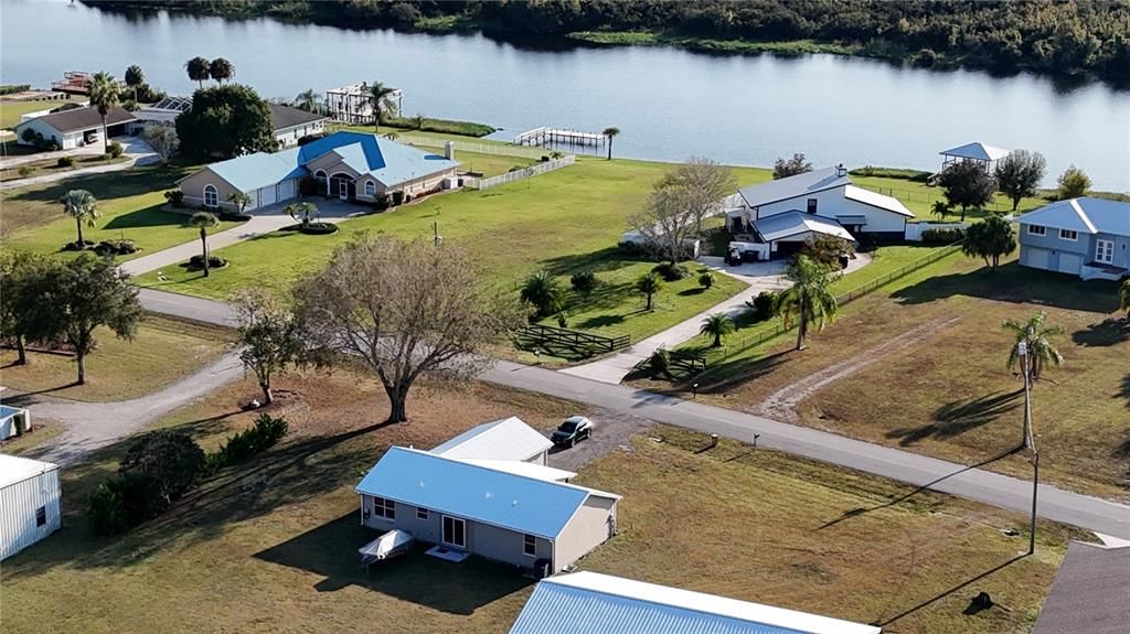 For Sale: $627,500 (3 beds, 2 baths, 1792 Square Feet)