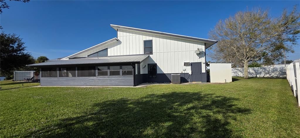 For Sale: $627,500 (3 beds, 2 baths, 1792 Square Feet)