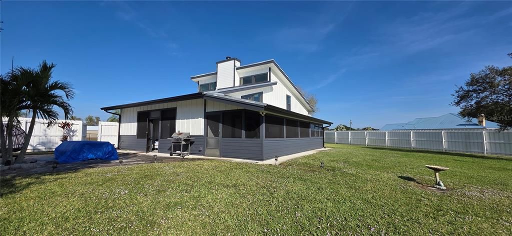 For Sale: $627,500 (3 beds, 2 baths, 1792 Square Feet)