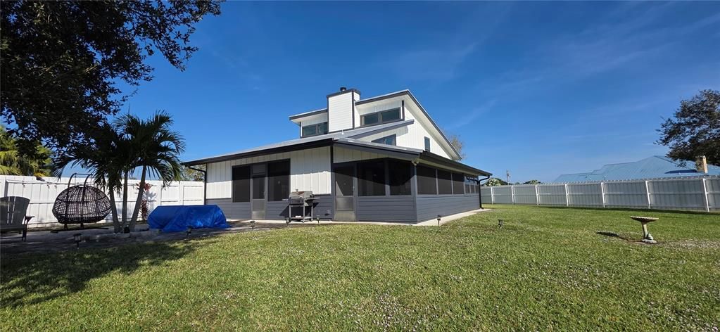 For Sale: $627,500 (3 beds, 2 baths, 1792 Square Feet)