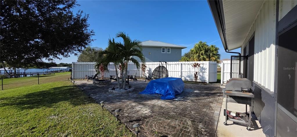 For Sale: $627,500 (3 beds, 2 baths, 1792 Square Feet)