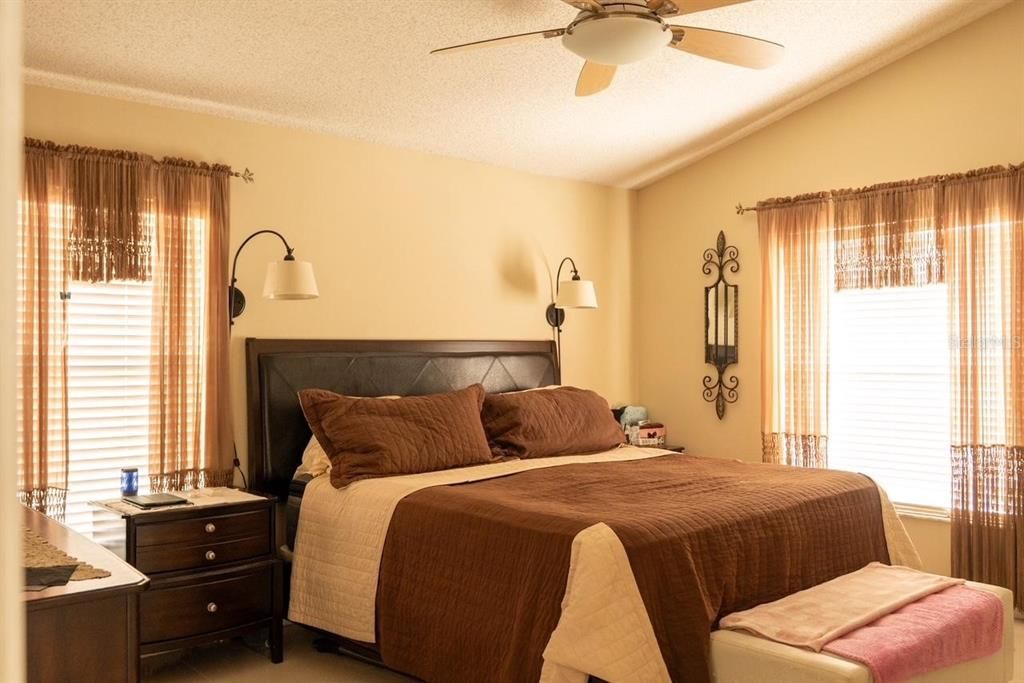 待售: $445,900 (3 贝兹, 2 浴室, 1867 平方英尺)