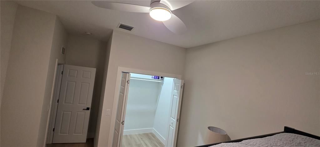 На продажу: $450,000 (2 спален, 1 ванн, 1014 Квадратных фут)