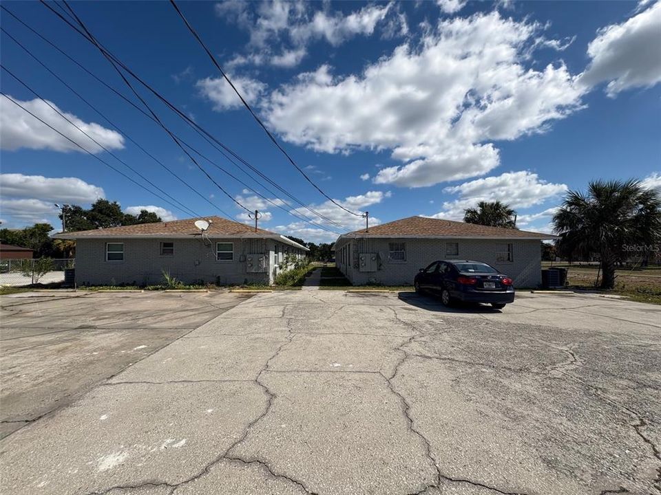 For Sale: $380,000 (6 beds, 0 baths, 2496 Square Feet)