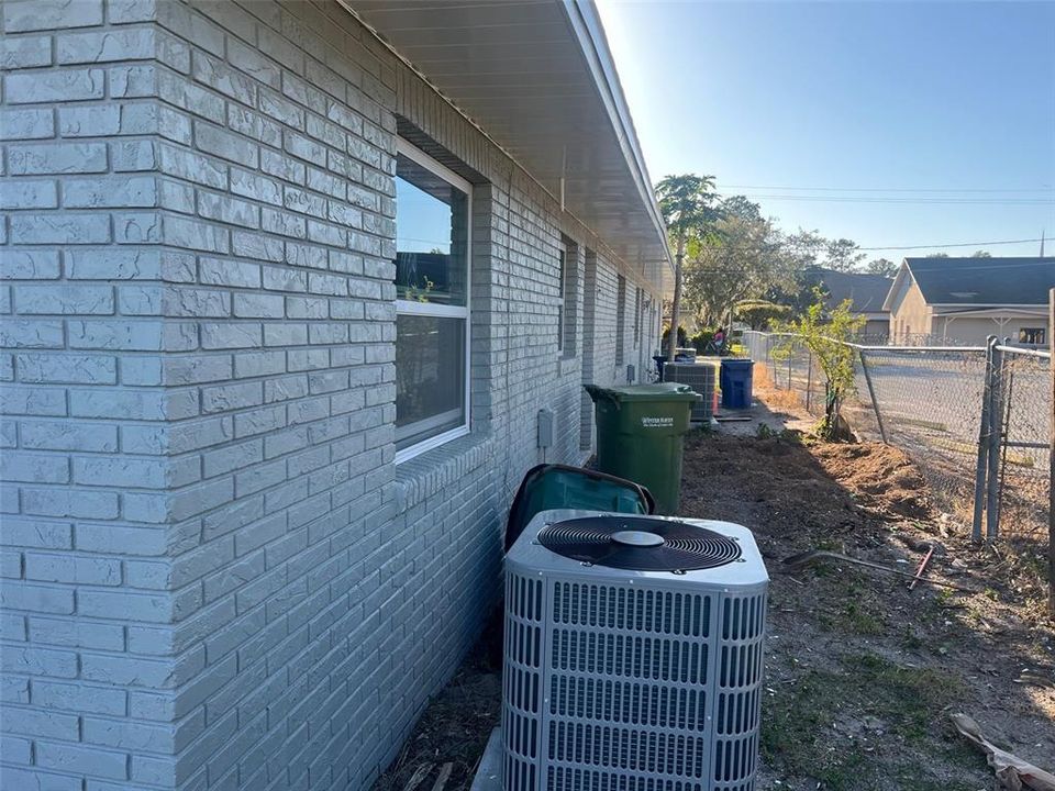 For Sale: $380,000 (6 beds, 0 baths, 2496 Square Feet)