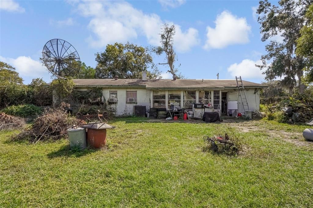 En Venta: $215,000 (4 camas, 2 baños, 1540 Pies cuadrados)