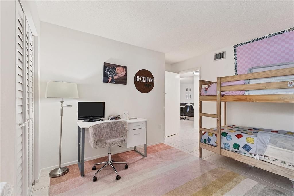 For Sale: $229,888 (2 beds, 2 baths, 1065 Square Feet)