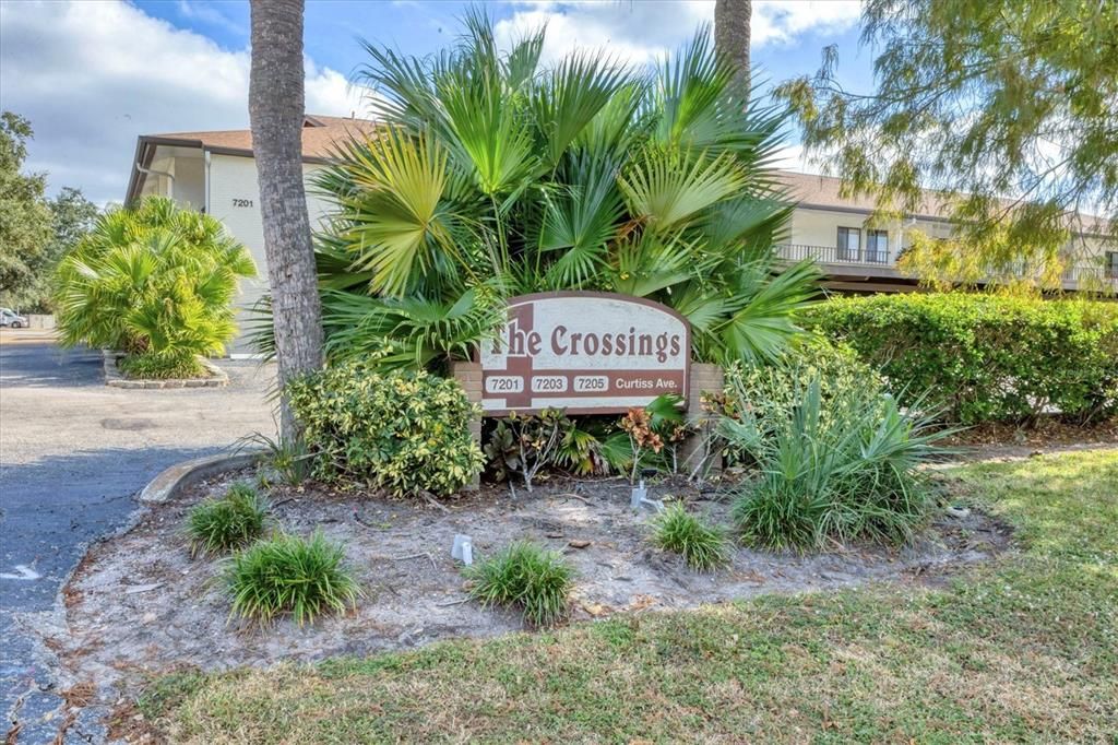 For Sale: $229,888 (2 beds, 2 baths, 1065 Square Feet)