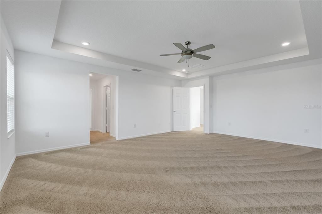 На продажу: $800,000 (5 спален, 4 ванн, 3598 Квадратных фут)