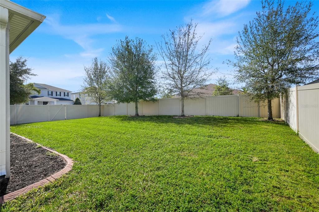 На продажу: $800,000 (5 спален, 4 ванн, 3598 Квадратных фут)