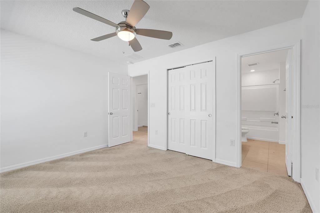 На продажу: $800,000 (5 спален, 4 ванн, 3598 Квадратных фут)