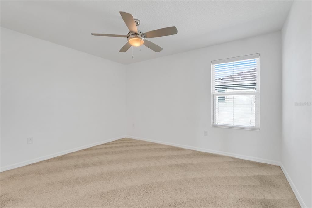 На продажу: $800,000 (5 спален, 4 ванн, 3598 Квадратных фут)