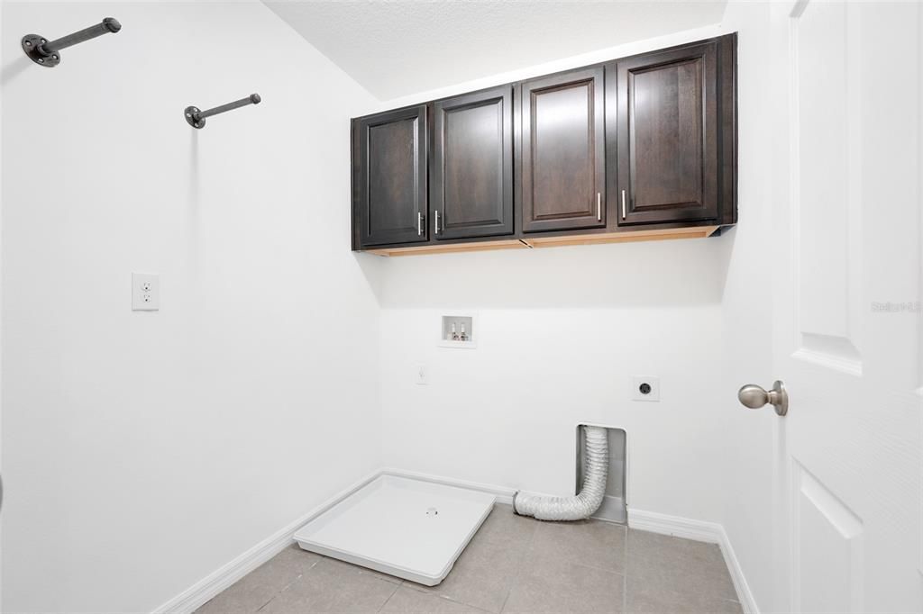 На продажу: $800,000 (5 спален, 4 ванн, 3598 Квадратных фут)