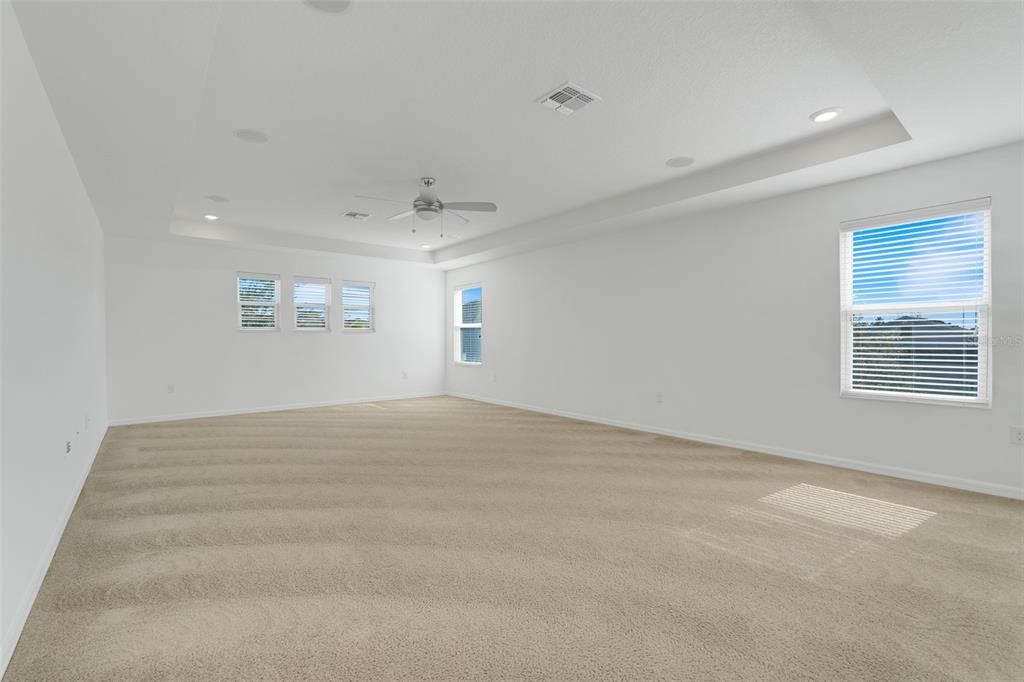 На продажу: $800,000 (5 спален, 4 ванн, 3598 Квадратных фут)