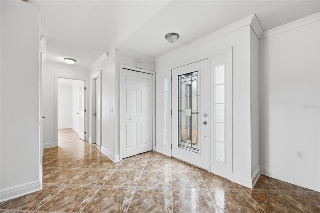 На продажу: $409,900 (5 спален, 2 ванн, 2860 Квадратных фут)