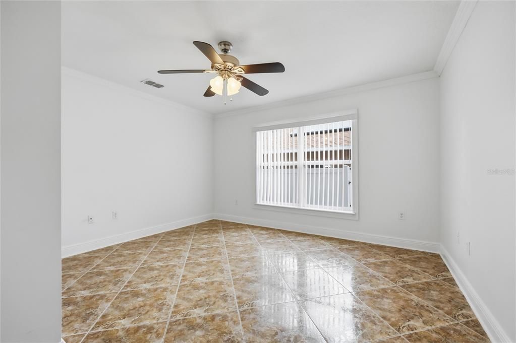 На продажу: $409,900 (5 спален, 2 ванн, 2860 Квадратных фут)