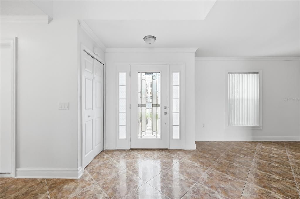 На продажу: $409,900 (5 спален, 2 ванн, 2860 Квадратных фут)