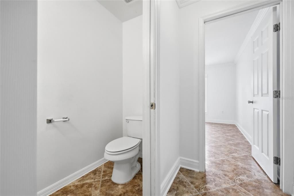 На продажу: $409,900 (5 спален, 2 ванн, 2860 Квадратных фут)