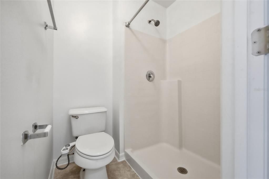 На продажу: $409,900 (5 спален, 2 ванн, 2860 Квадратных фут)