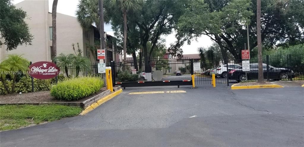 На продажу: $105,000 (1 спален, 1 ванн, 682 Квадратных фут)