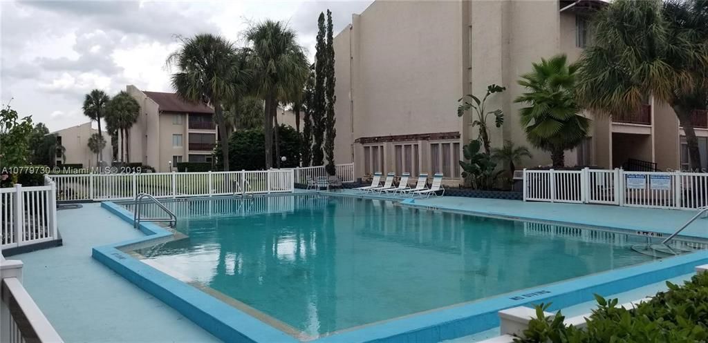 На продажу: $105,000 (1 спален, 1 ванн, 682 Квадратных фут)