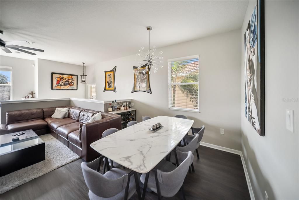 For Rent: $2,000 (3 beds, 2 baths, 1417 Square Feet)