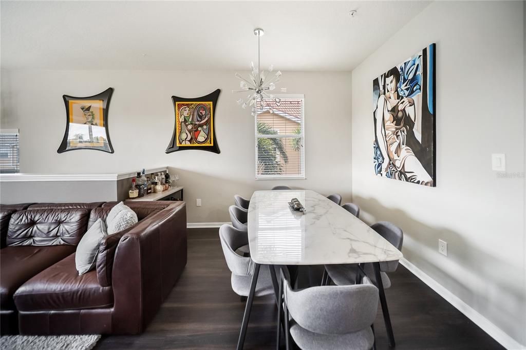 For Rent: $2,000 (3 beds, 2 baths, 1417 Square Feet)