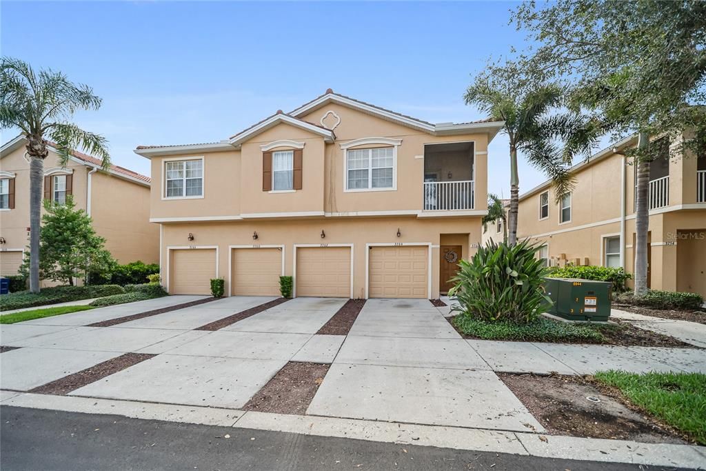 For Rent: $2,000 (3 beds, 2 baths, 1417 Square Feet)