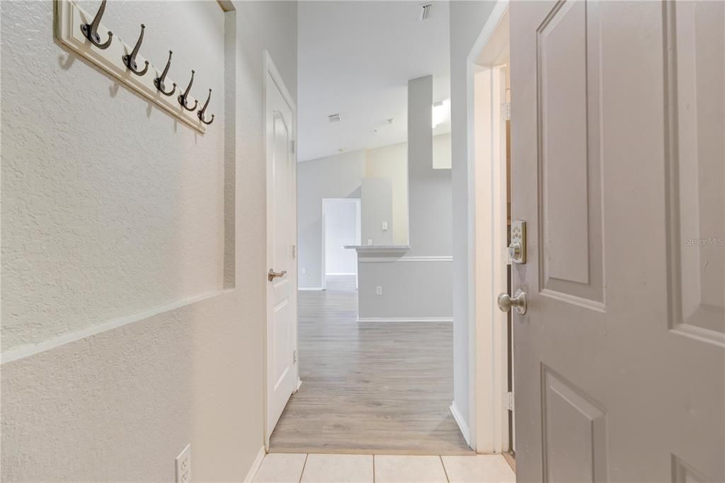 For Sale: $190,000 (2 beds, 2 baths, 1212 Square Feet)