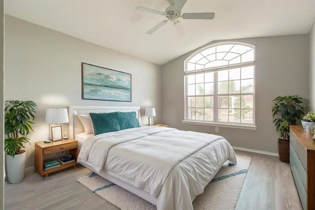 For Sale: $190,000 (2 beds, 2 baths, 1212 Square Feet)