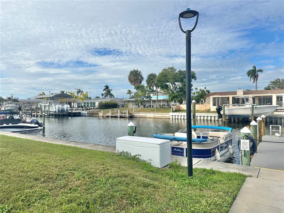 待售: $285,000 (2 贝兹, 2 浴室, 1134 平方英尺)