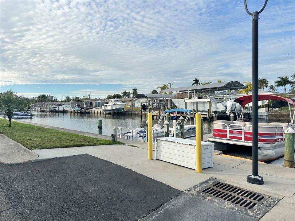 待售: $285,000 (2 贝兹, 2 浴室, 1134 平方英尺)