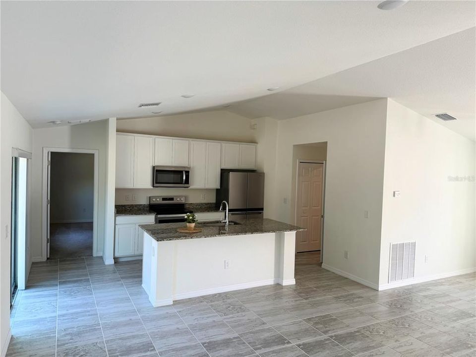 待售: $314,900 (3 贝兹, 2 浴室, 1417 平方英尺)