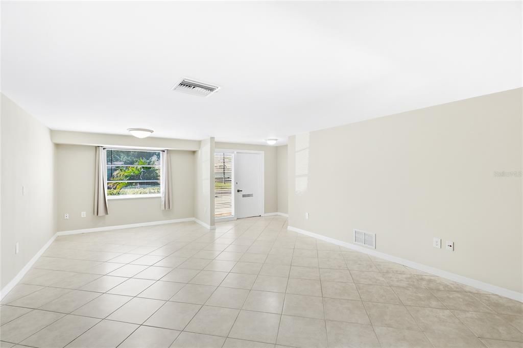 En Venta: $429,900 (3 camas, 2 baños, 1764 Pies cuadrados)