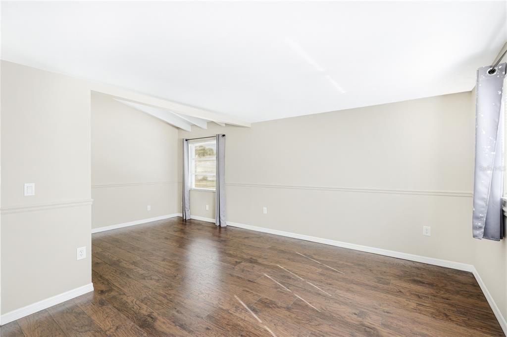 En Venta: $429,900 (3 camas, 2 baños, 1764 Pies cuadrados)