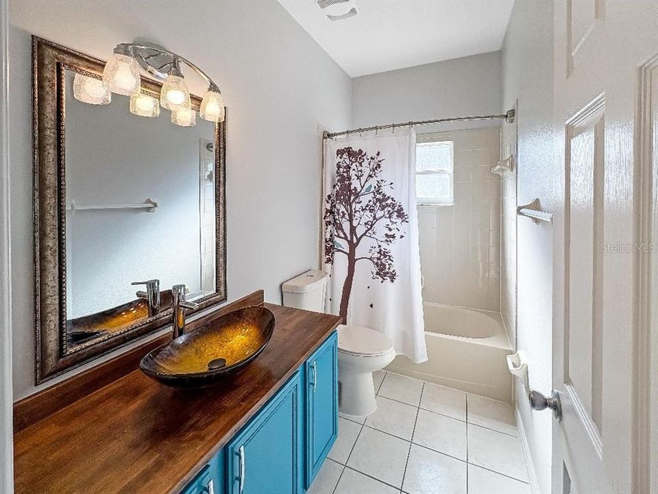 For Rent: $2,500 (4 beds, 3 baths, 1846 Square Feet)