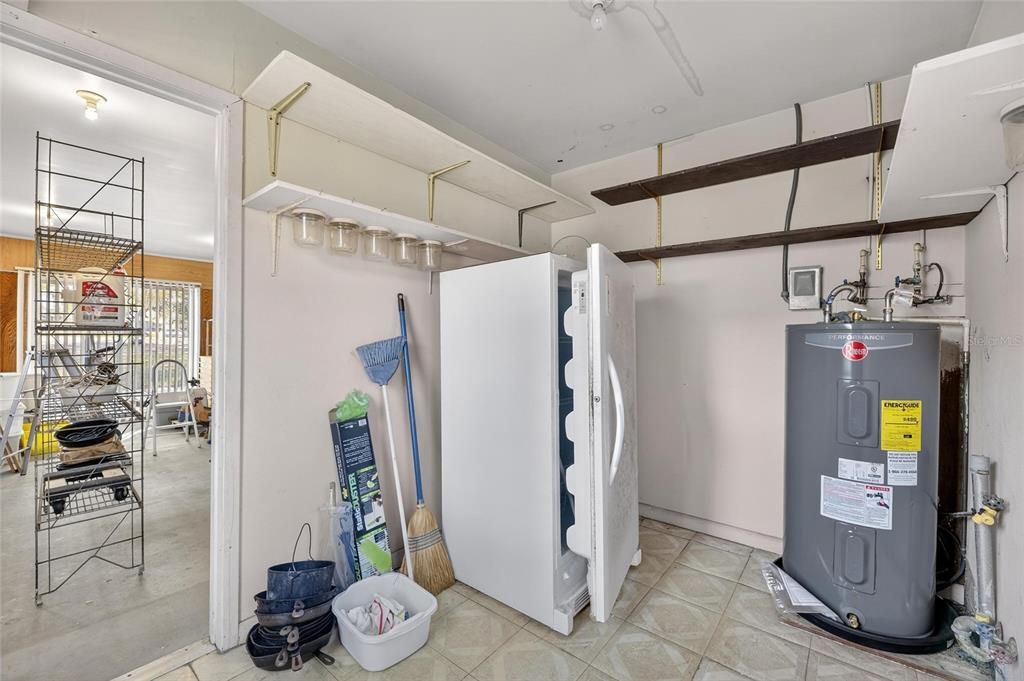 待售: $384,900 (3 贝兹, 2 浴室, 2044 平方英尺)