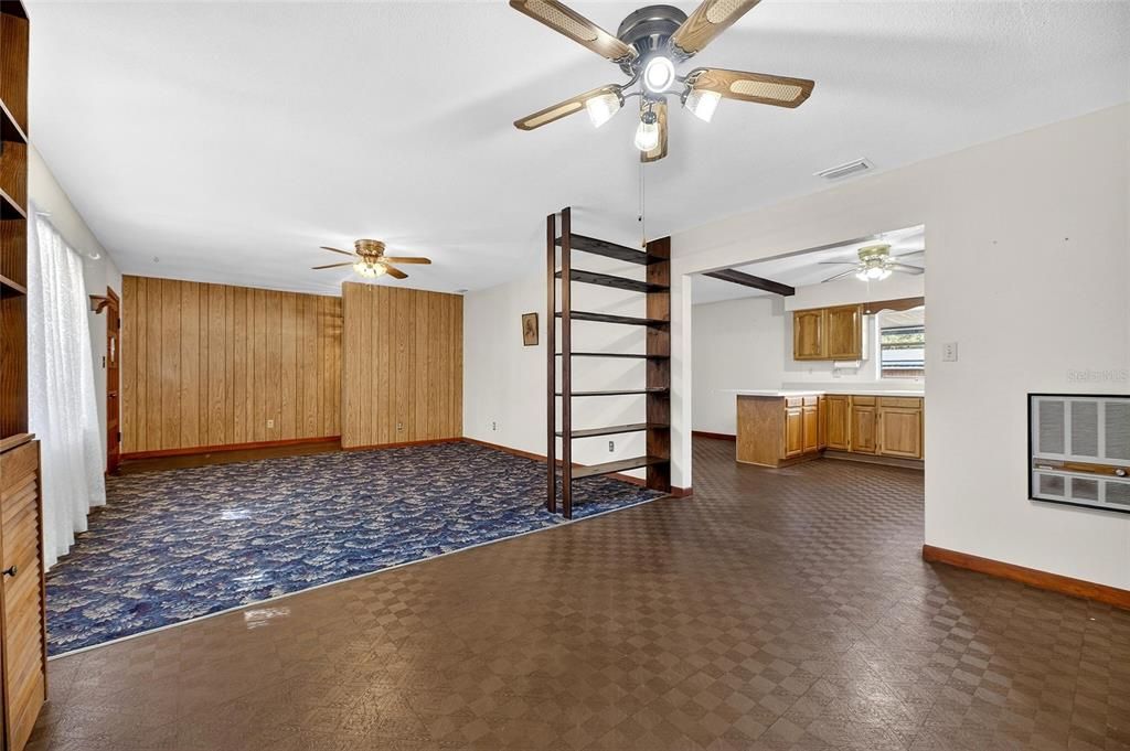 待售: $384,900 (3 贝兹, 2 浴室, 2044 平方英尺)