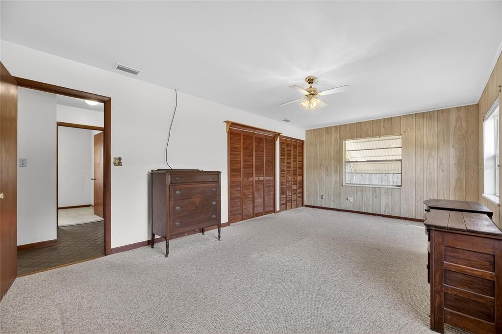 待售: $384,900 (3 贝兹, 2 浴室, 2044 平方英尺)