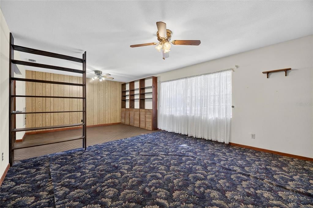 待售: $384,900 (3 贝兹, 2 浴室, 2044 平方英尺)