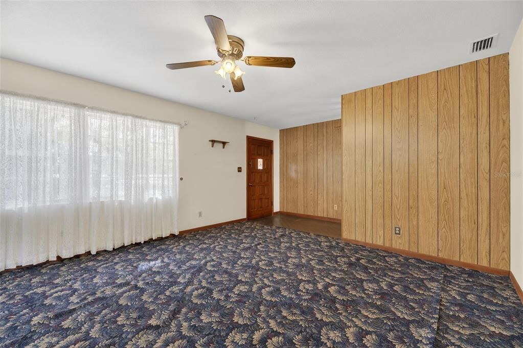 待售: $384,900 (3 贝兹, 2 浴室, 2044 平方英尺)