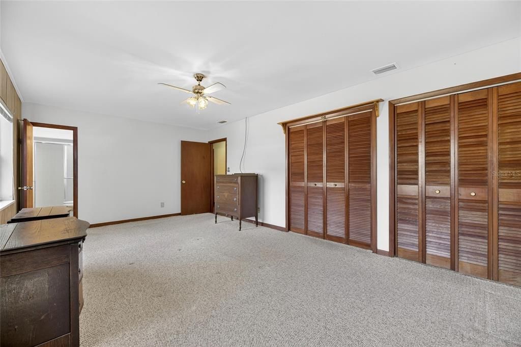 待售: $384,900 (3 贝兹, 2 浴室, 2044 平方英尺)