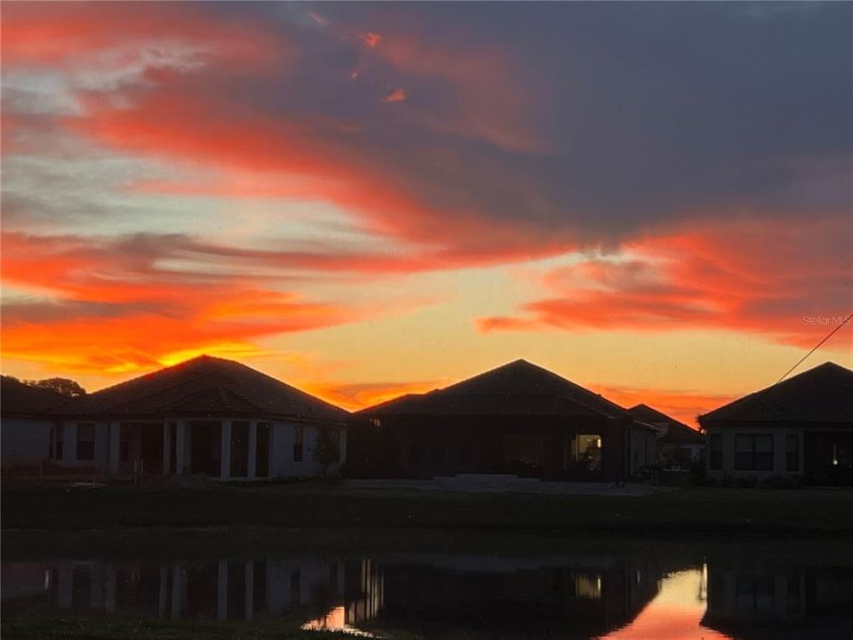 For Sale: $509,900 (2 beds, 2 baths, 1558 Square Feet)