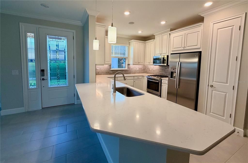 For Sale: $509,900 (2 beds, 2 baths, 1558 Square Feet)