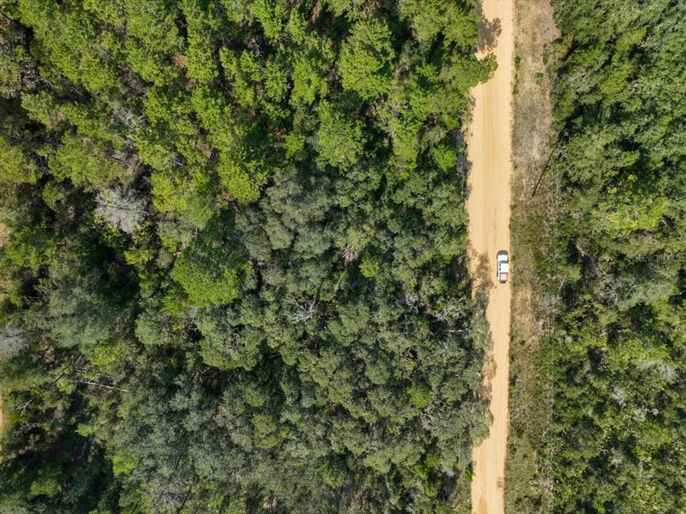 На продажу: $8,900 (0.22 acres)