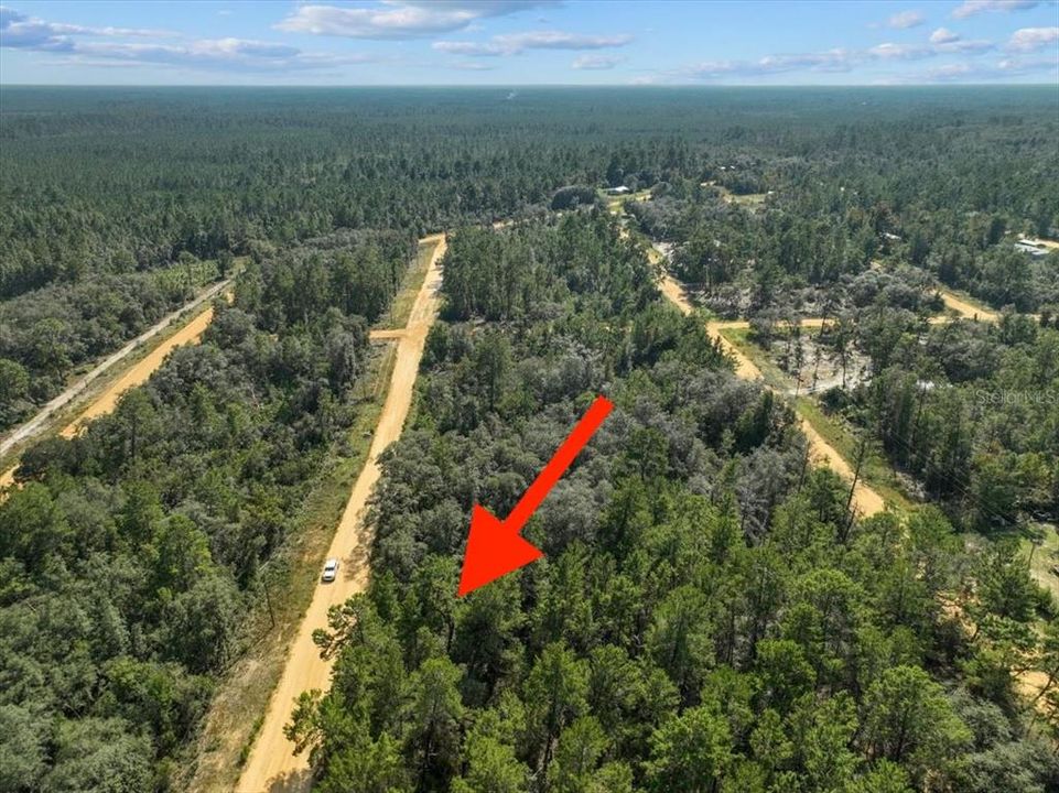 На продажу: $8,900 (0.22 acres)