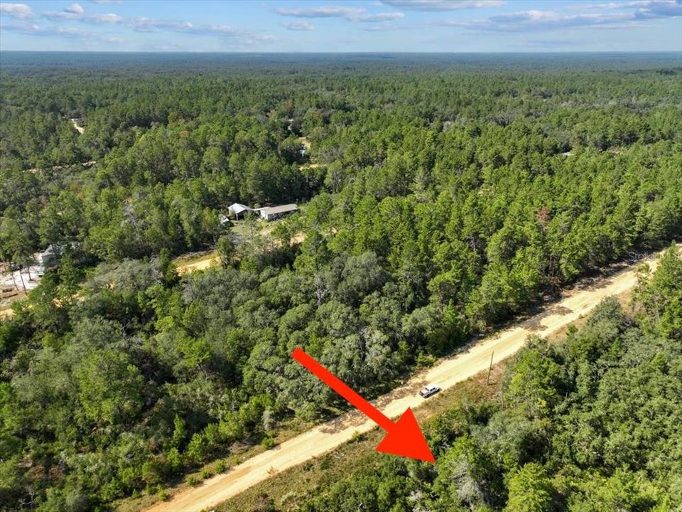 На продажу: $8,900 (0.22 acres)